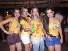 Oktober 10 Anos